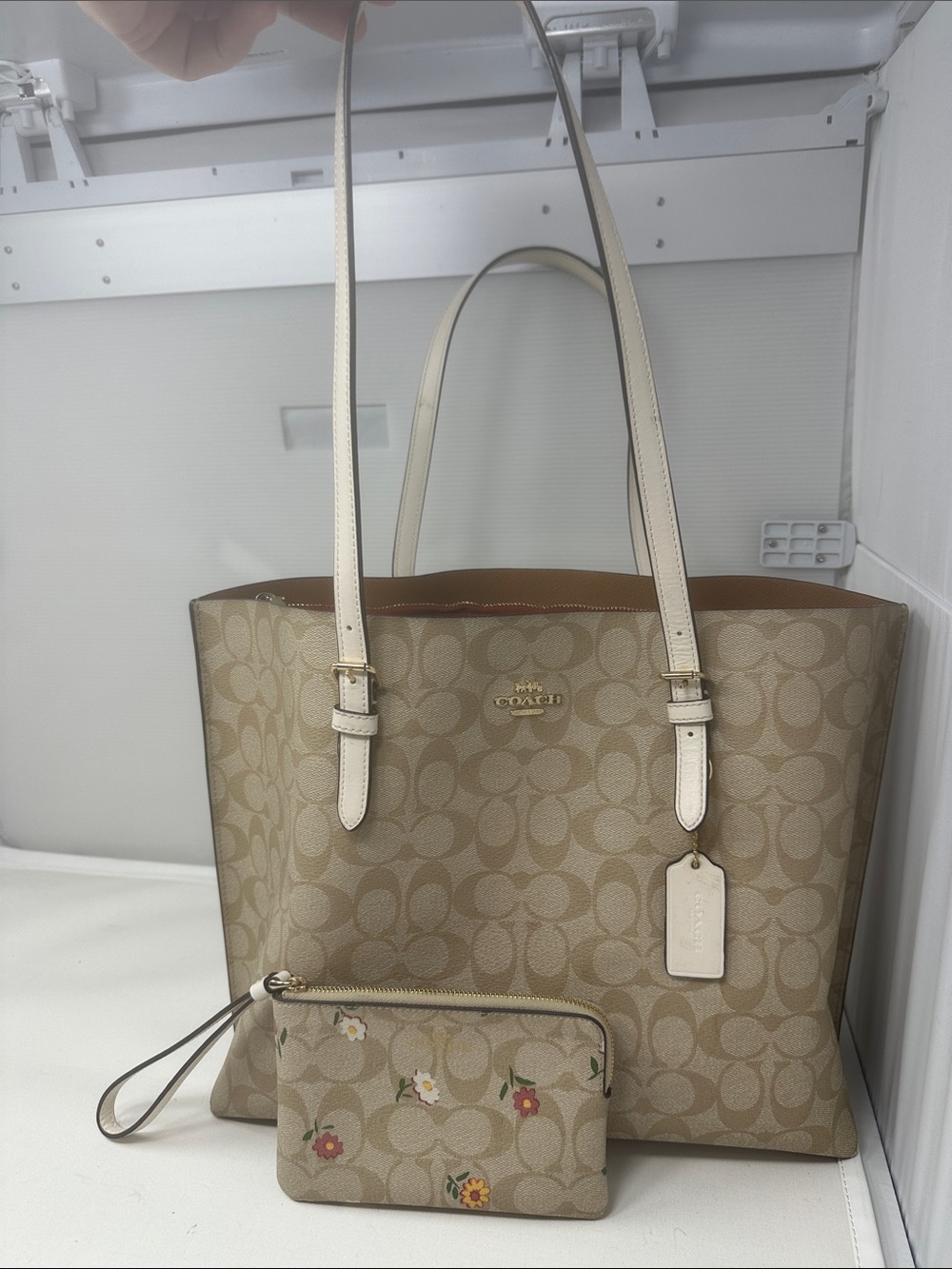 Coach tote// Wristlet